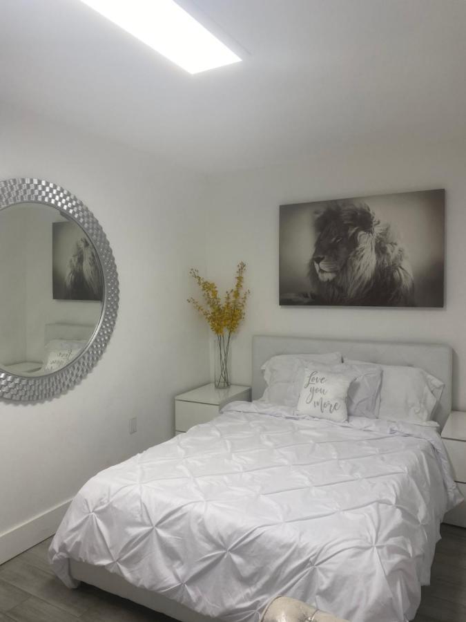Modern & New,Excellent Location Miami Apartment Екстериор снимка