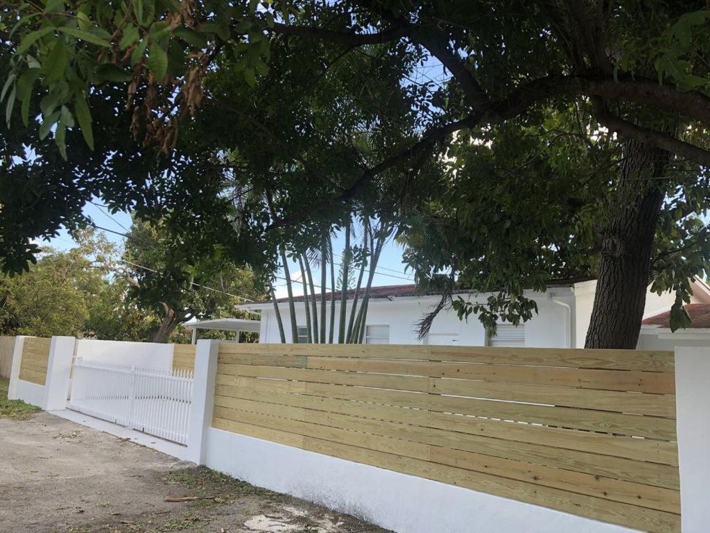Modern & New,Excellent Location Miami Apartment Екстериор снимка
