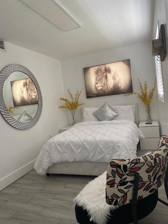 Modern & New,Excellent Location Miami Apartment Екстериор снимка
