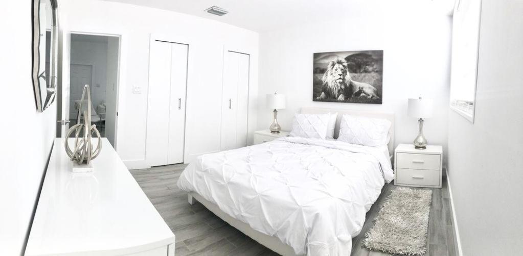 Modern & New,Excellent Location Miami Apartment Екстериор снимка