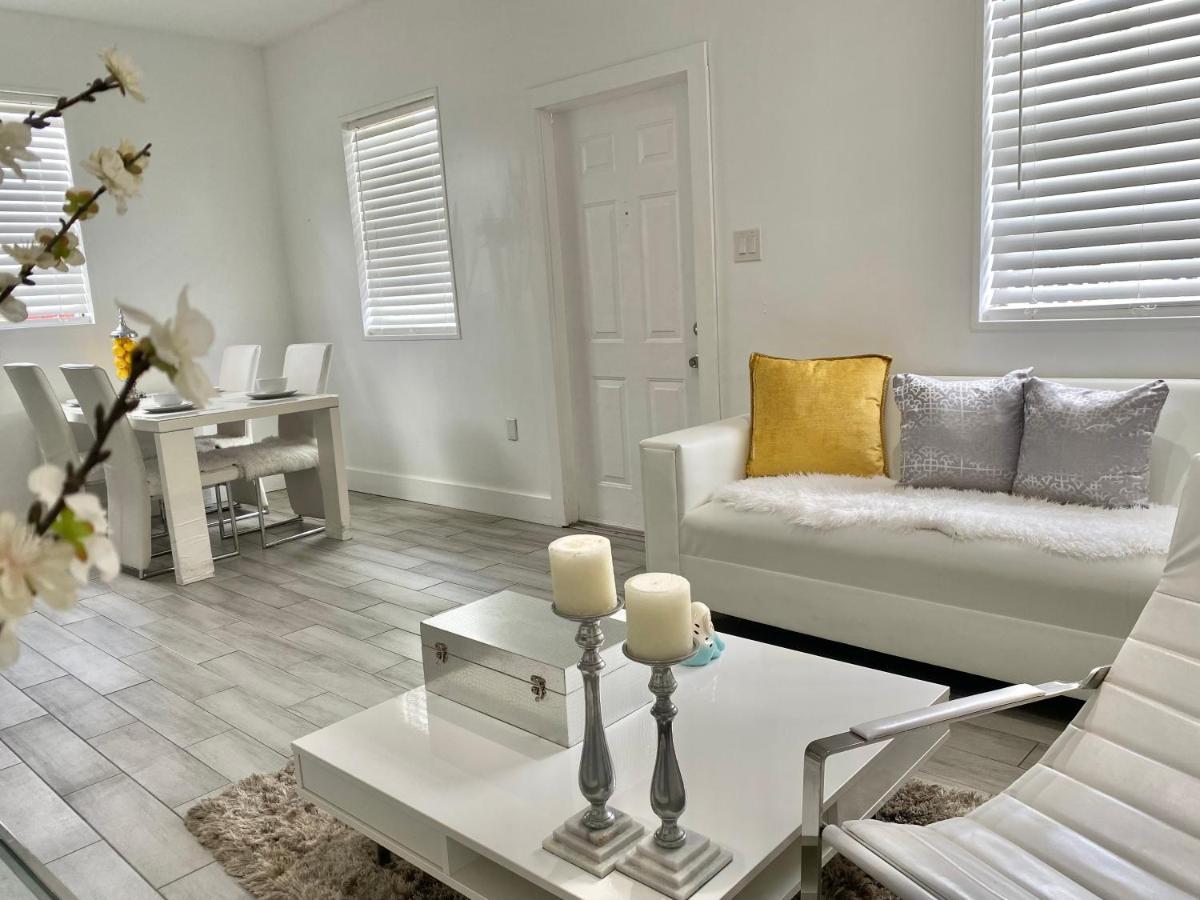 Modern & New,Excellent Location Miami Apartment Екстериор снимка
