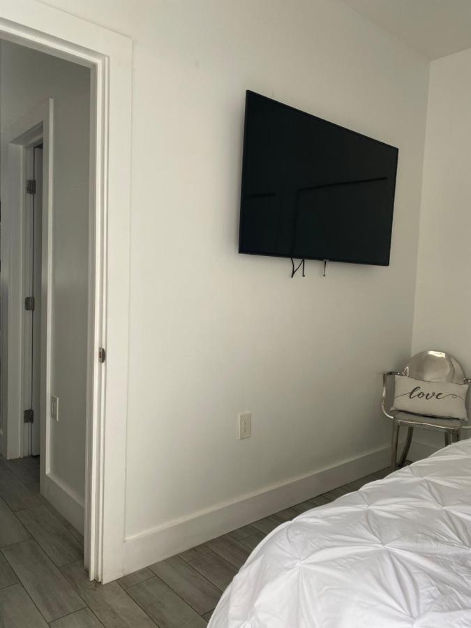 Modern & New,Excellent Location Miami Apartment Екстериор снимка