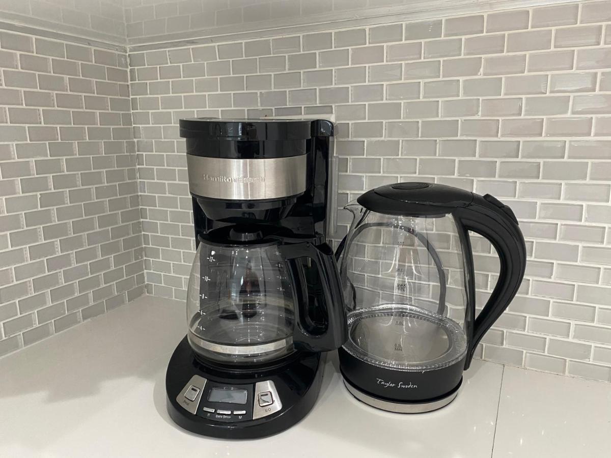 Modern & New,Excellent Location Miami Apartment Екстериор снимка